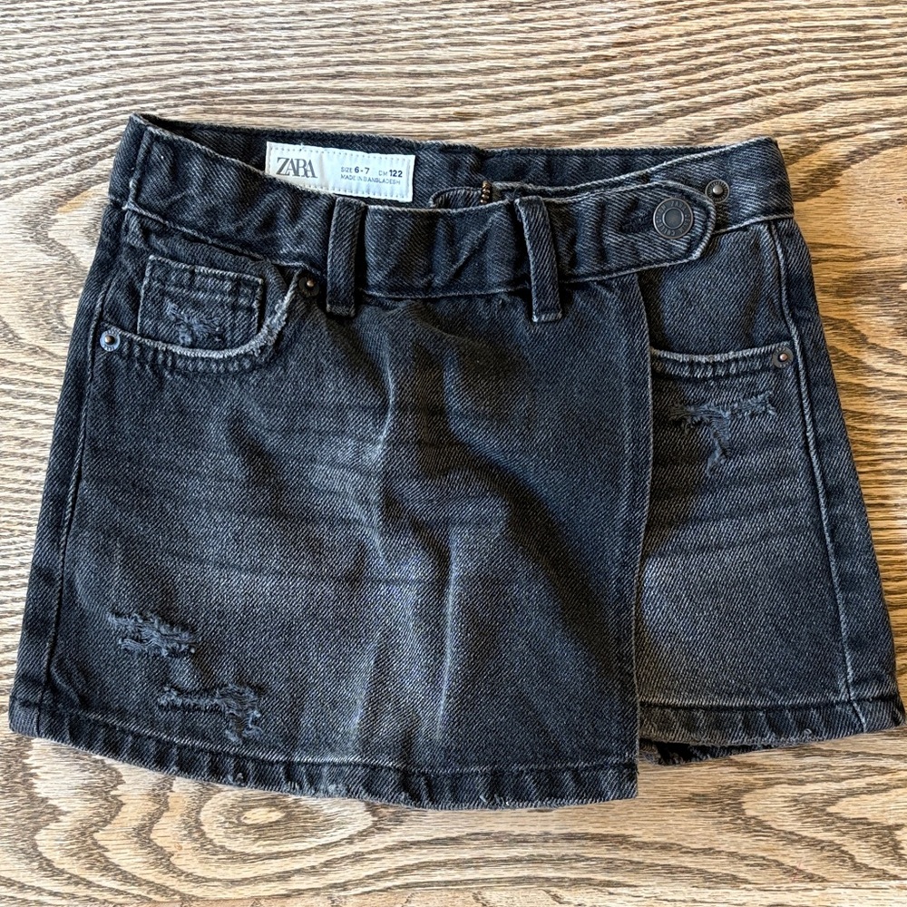 Zara Girls 6-7t Skort Never Worn Charcoal Distressed Denim